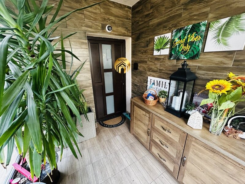 Ilfov Vila superba in Bragadiru, Strada Verii - colt Cartier Latin