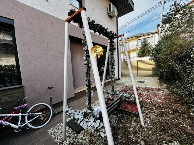 Ilfov Vila superba in Bragadiru, Strada Verii - colt Cartier Latin